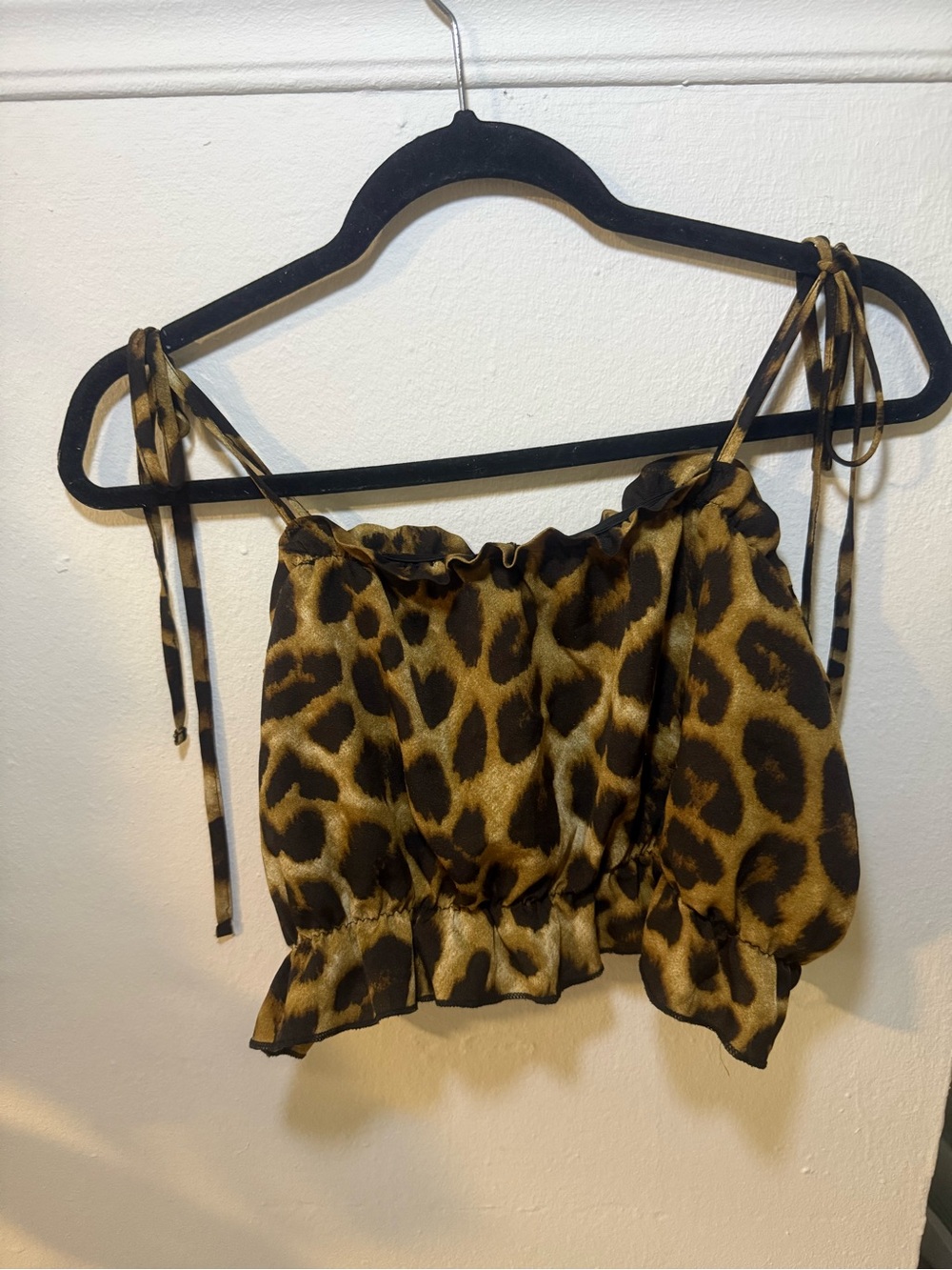SHEIN Brown Leopard Tie-Strap Ruffle Crop Top